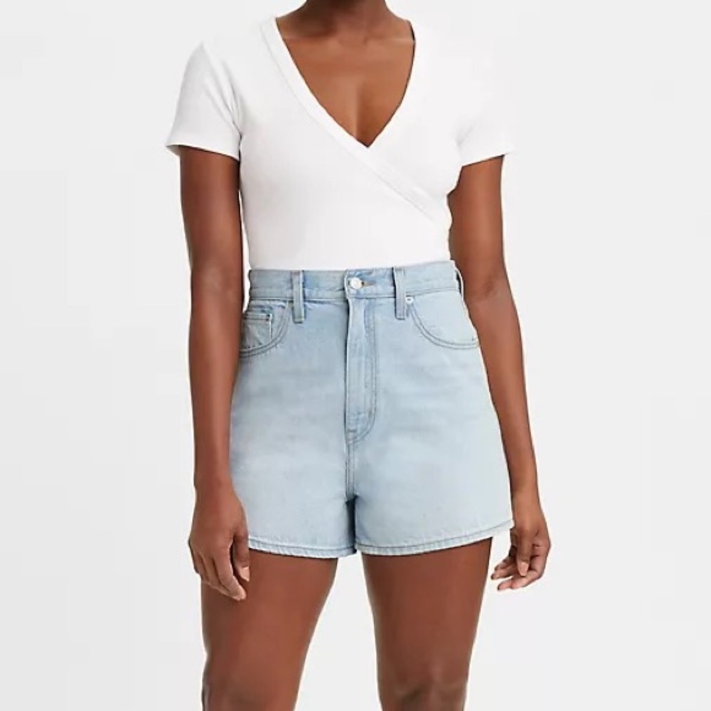 Levi’s High Loose shorts